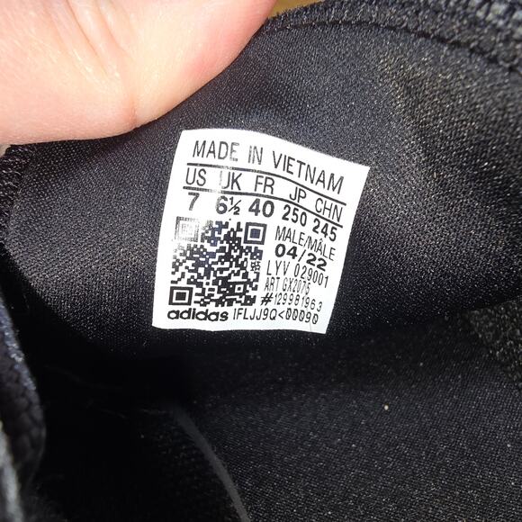 Adidas Originals Seeley XT Mens Carbon Core Black Sneakers Mens 7 Womens 8.5 - Picture 8 of 8